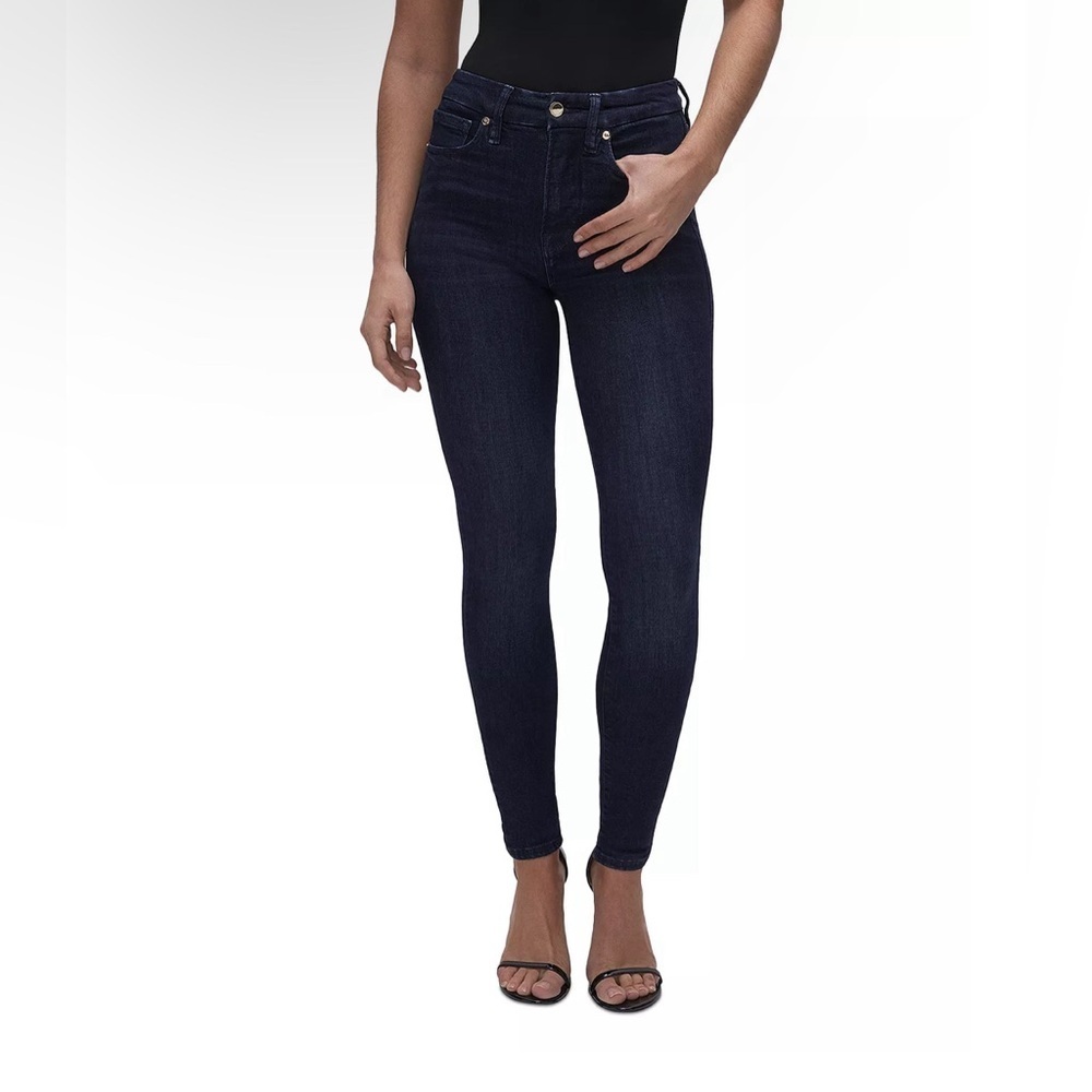 Good American
Good Legs Skinny Jeans in Black